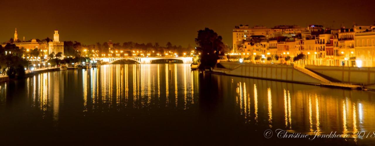 Apartamentos Rg Plaza De Espana Sevilla Exteriér fotografie